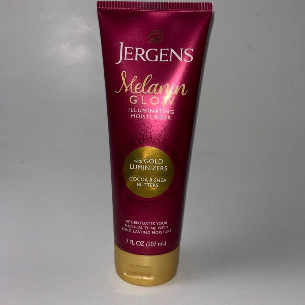 Jergens Melanin Glow Illuminating Moisturizer w/Gold Luminizers 7oz